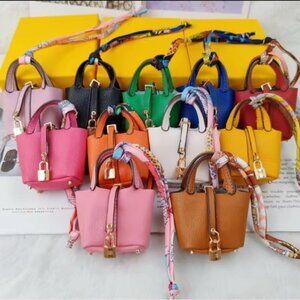 Mini Tote for Earbuds, Bag Charm, Coin Purse (ONE)